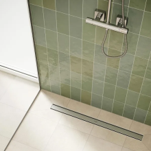 hansgrohe RainDrain Compact Komplettset Duschrinne 1000 für flache Installation, Edelstahl gebürstet