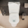 hansgrohe EluPura Original S Stand WC Set mit horizontalem/vertikalem Abgang AquaChannel Flush mit aufgesetzten Spülkasten und WC-Sitz, Weiß