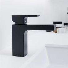 hansgrohe Vernis Shape Einhebel-Waschtischmischer 100 mit isolierter Wasserführung ohne Ablaufgarnitur, Mattschwarz