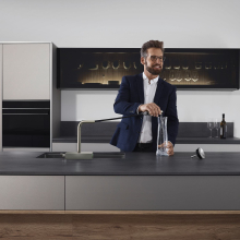 hansgrohe Aquno Select M81 Einhebel-Küchenmischer 250, Ausziehauslauf, 2jet, sBox, Edelstahl Finish